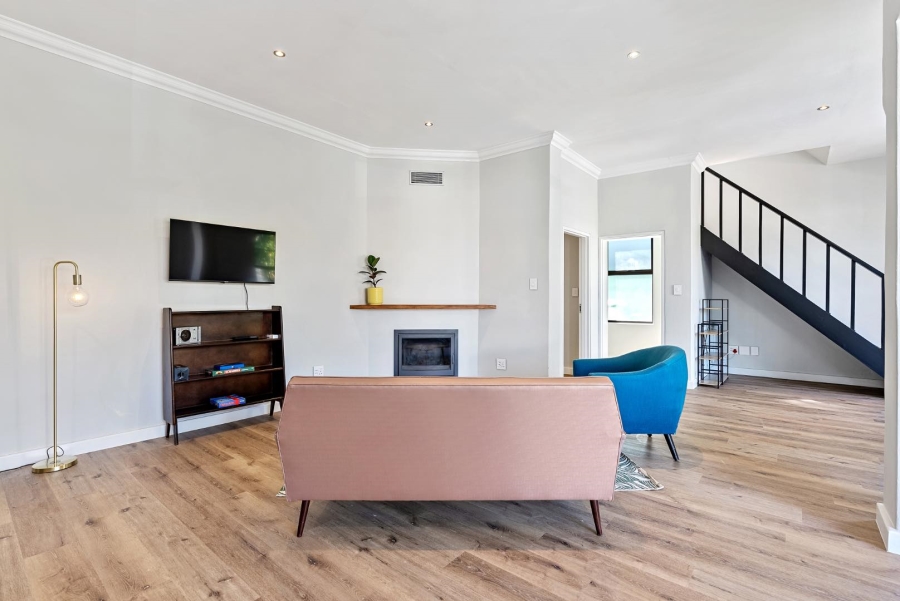 To Let 4 Bedroom Property for Rent in Sea Point Western Cape